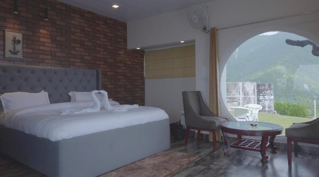 The Bohemian Casa Dehradun Hotel Bagian luar foto