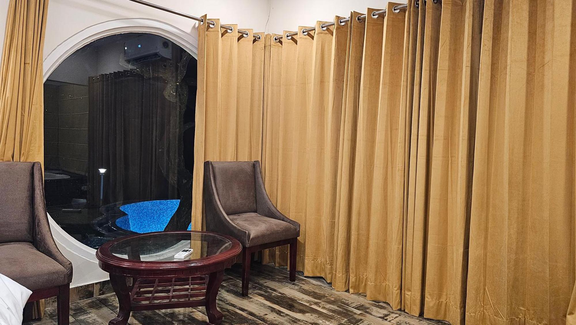 The Bohemian Casa Dehradun Hotel Ruang foto